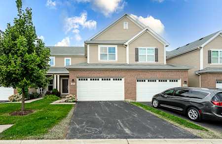 814 N Winchester Dr Palatine, IL 60067