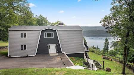 12 Hudson Bluff Circle Marlboro, NY 12542