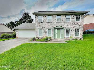 8721 Shoreham Blvd Knoxville, TN 37922
