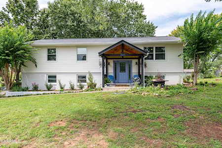 2102 Colonial Circle Maryville, TN 37803