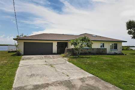 3316 Peace River Dr Punta Gorda, FL 33983