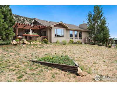 105 Indian Trl Estes Park, CO 80517