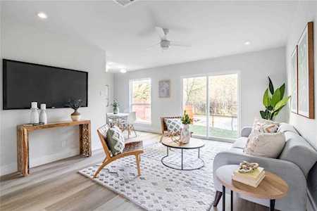 5301 Saint Georges GRN #B Austin, TX 78745