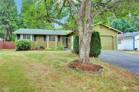 8207 36th Ave NE Marysville, WA 98270
