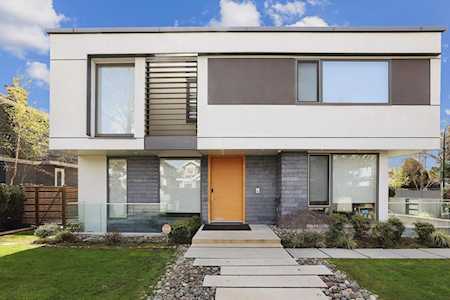 2576 W 18th Avenue Vancouver, BC V6L 1B1
