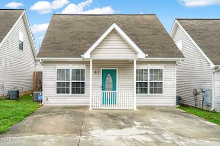 917 Hazelbrook Way Knoxville, TN 37912
