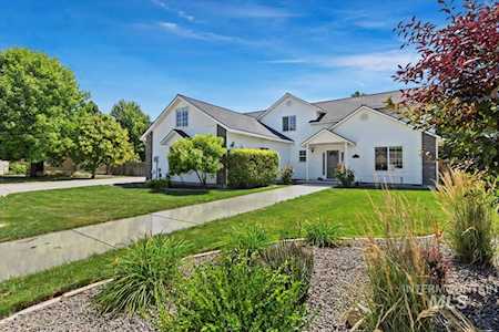 2605 E Clarene Ct Meridian, ID 83646