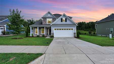 4275 Falls Lake Dr Concord, NC 28025
