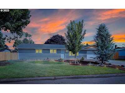 1418 NW 102nd ST Vancouver, WA 98685