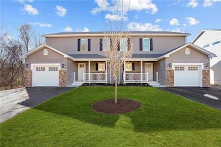 7 Sydney Rose Ct Johnston, RI 02919