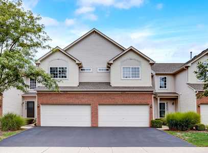 2478 Jamestown Ln Aurora, IL 60502