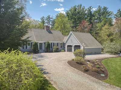 6 Christian Hill Rd Amherst, NH 03031