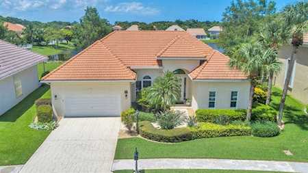135 Satinwood Lane Palm Beach Gardens, FL 33410