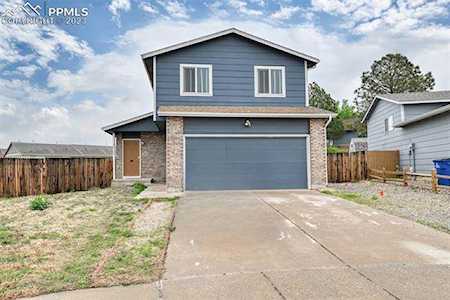 4902 Witches Hollow Lane Colorado Springs, CO 80911
