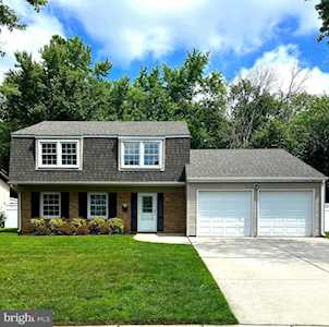 62 Kent Ave Marlton, NJ 08053