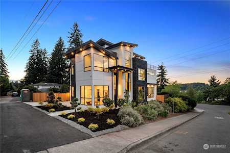 15334 SE 38th Place Bellevue, WA 98006