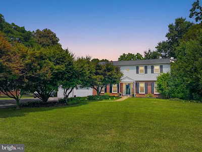 2819 Fallsmont Dr Fallston, MD 21047