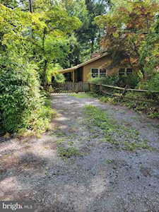 1170 Blue Bird Ln Crownsville, MD 21032