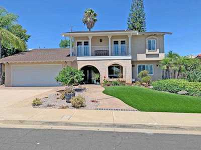 822 Casa De Oro Pl Escondido, CA 92025