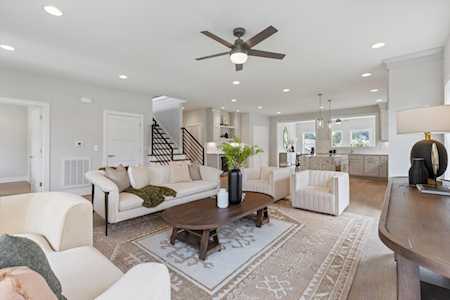 615 Newhall Dr Nashville, TN 37206