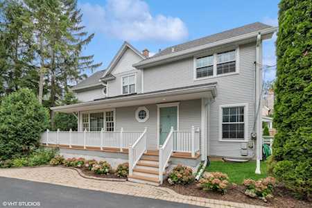 25 Washington Circle Lake Forest, IL 60045