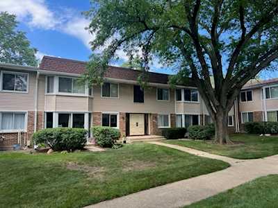 3008 Roberts Dr #3 Woodridge, IL 60517