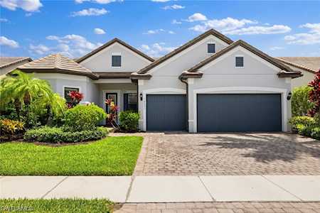 16201 Camden Lakes Cir Naples, FL 34110
