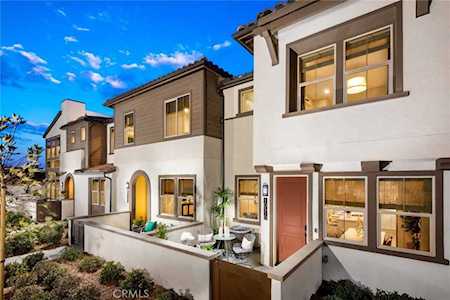 10512 Triple Crown Lane Cypress, CA 90720