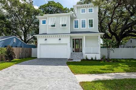 3606 E Royal Palm CIRCLE Tampa, FL 33629