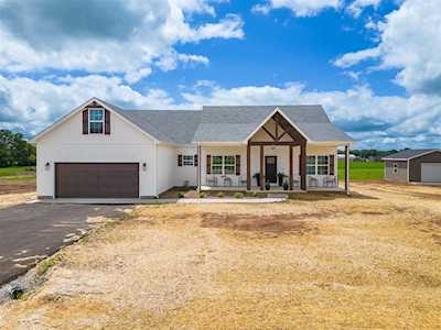 112 Mccutchen Court Auburn, KY 42206
