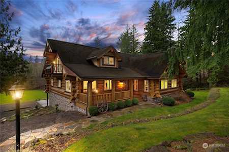 29426 SE 374th St Enumclaw, WA 98022