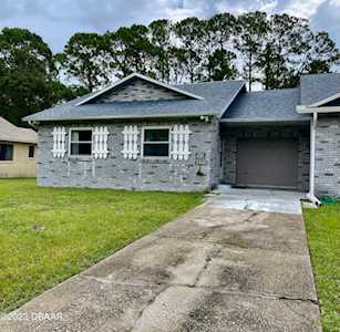 2915 Nordman Avenue New Smyrna Beach, FL 32168