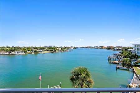 285 107th Ave #501 Treasure Island, FL 33706