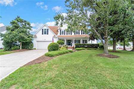 2816 Christopher Farms Dr Virginia Beach, VA 23453