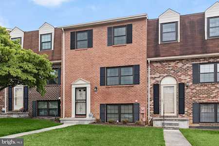 47 Winslow Park Dr Catonsville, MD 21228