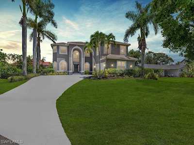 1205 Walden Dr Fort Myers, FL 33901