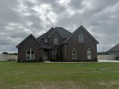 5413 Vermillion Ct Christiana, TN 37037