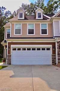848 Woodside Dr Westlake, OH 44145