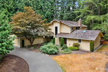 13422 NE 54th Place Bellevue, WA 98005