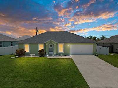 2752 SW Palace Avenue Port St Lucie, FL 34987
