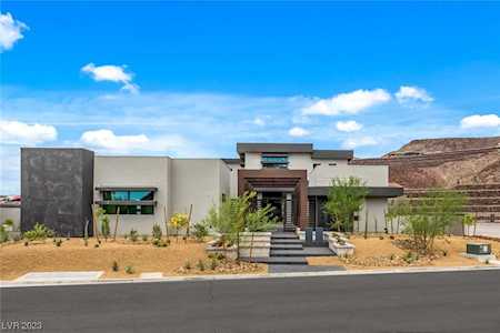 14 Sanctuary Peak Ct Henderson, NV 89012