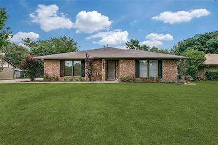 912 Glacier Lane Grapevine, TX 76051