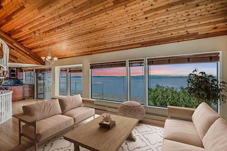 170 Tsawwassen Beach Road Delta, BC V4M 2J2