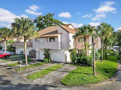 8258 NW 9th St #1 Plantation, FL 33324