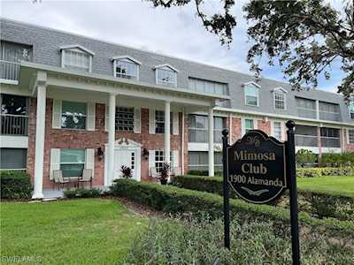 1900 Alamanda Dr #308 Naples, FL 34102