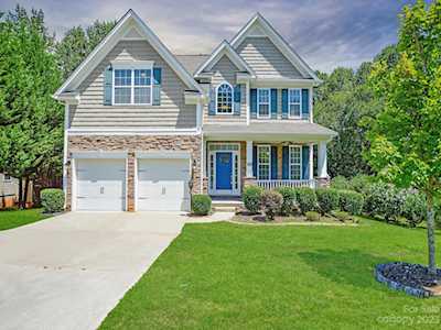 4012 Garden Oak Dr Indian Trail, NC 28079