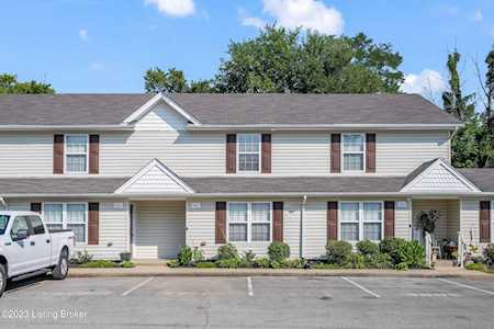 5911 Woodcreek Crossing Way Crestwood, KY 40014