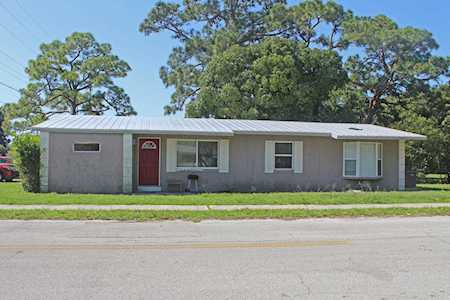 1413 N 21st Street Fort Pierce, FL 34950