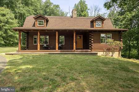 1169 Peevy Rd East Greenville, PA 18041