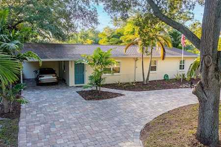 6005 100th WAY N St. Petersburg, FL 33708